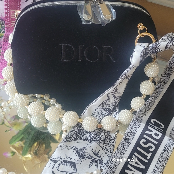 - Dior - Picture 13 of 16